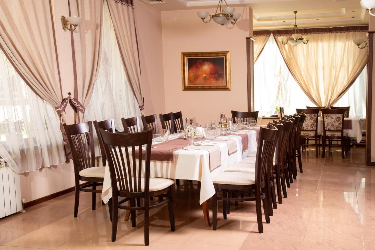 Contessa Hotel Sumen Kültér fotó
