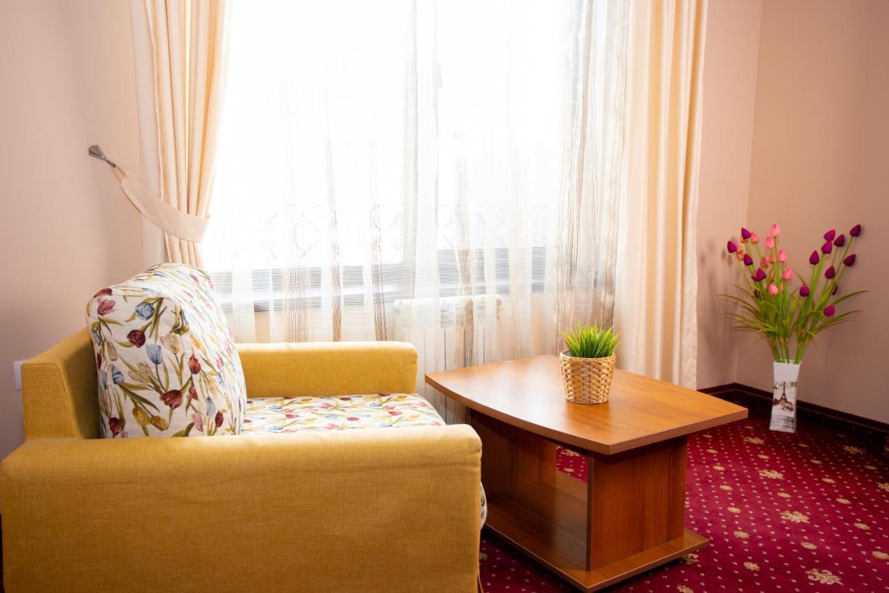 Contessa Hotel Sumen Kültér fotó