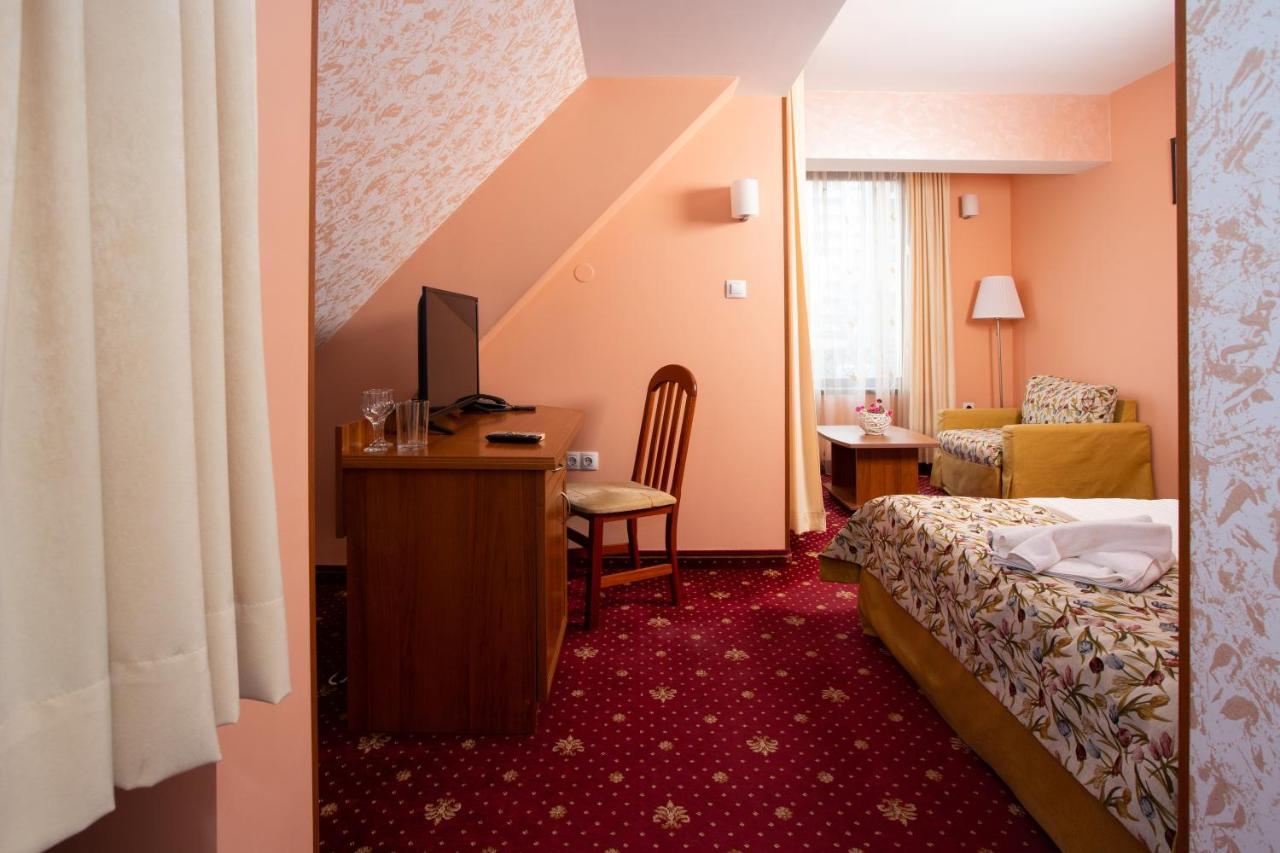 Contessa Hotel Sumen Kültér fotó