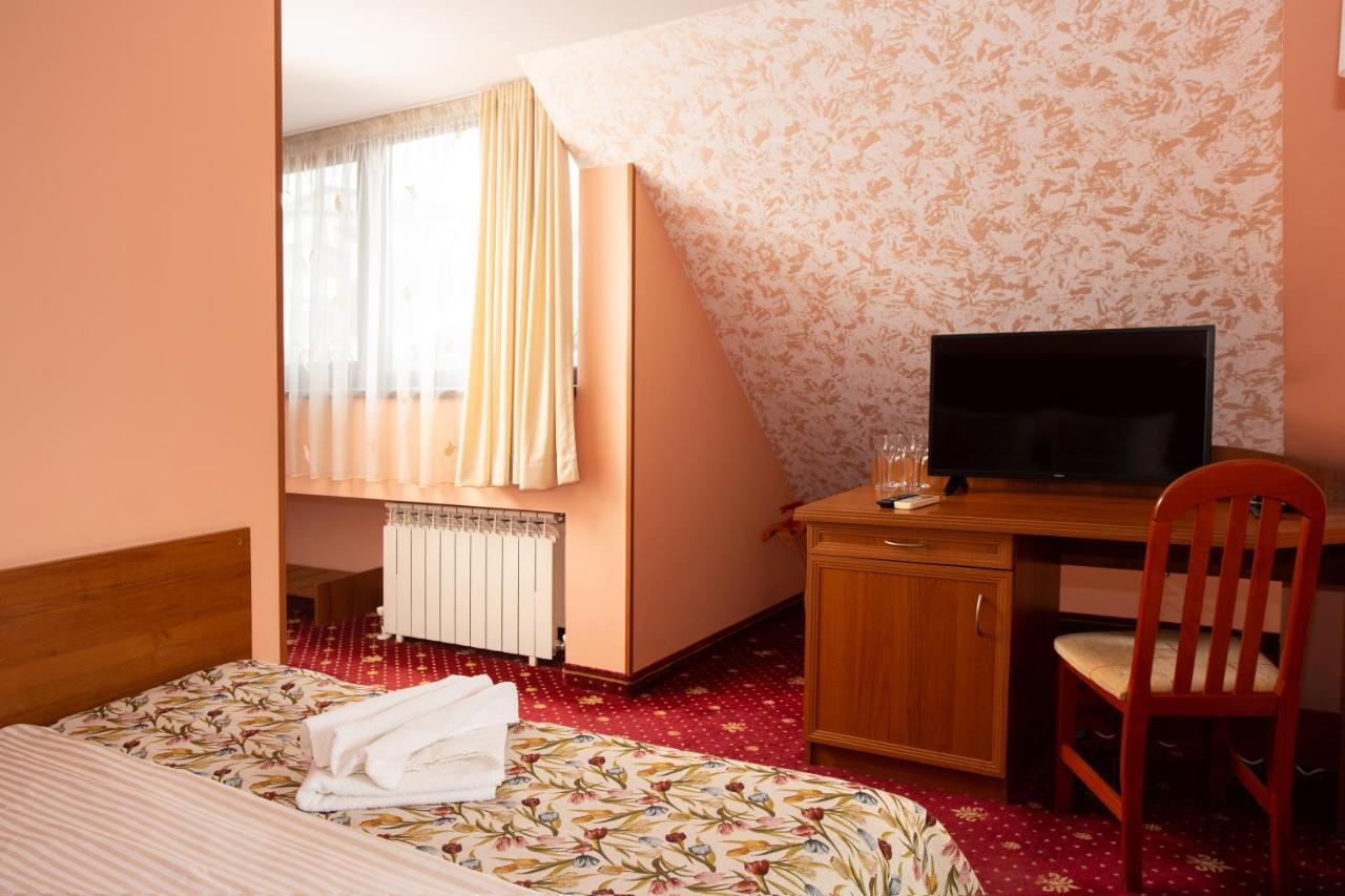 Contessa Hotel Sumen Kültér fotó