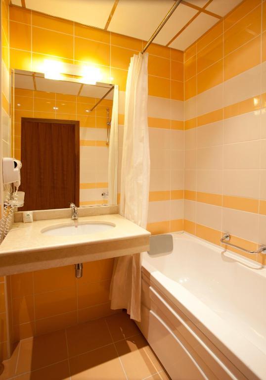 Contessa Hotel Sumen Kültér fotó