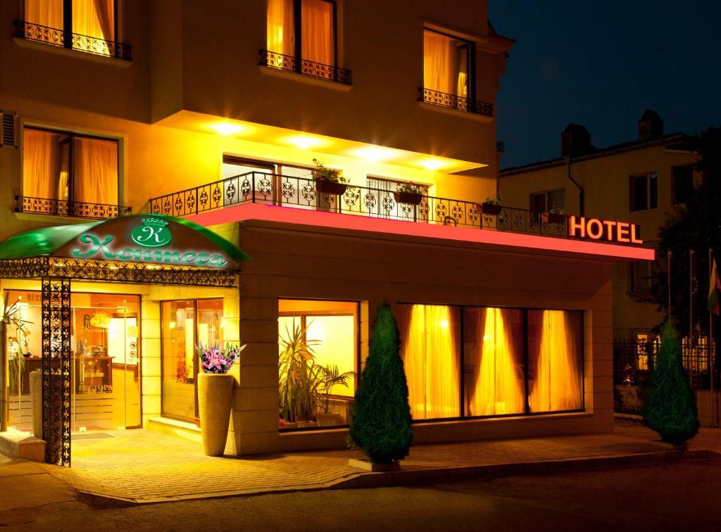 Contessa Hotel Sumen Kültér fotó